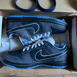 Nike SB Dunk Low Blue Lobster Size 7M w/ Replacement Box